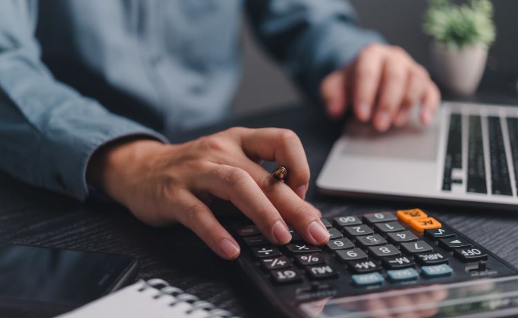 Comment fixer son TJM en freelance : le guide complet 2024